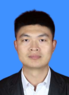 曾晓辉(图1) 曾晓辉(图1)